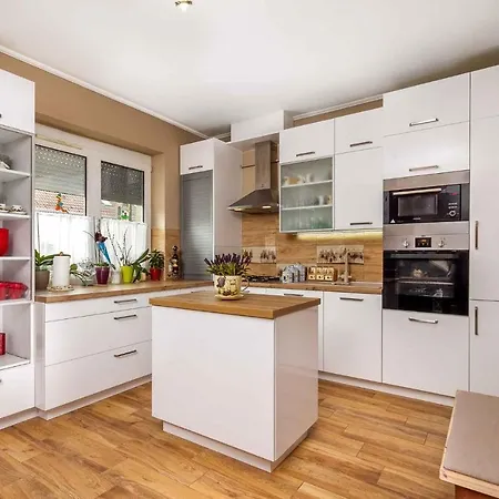 Holiday Home In Balatonmariafuerdo 19257 Holiday home Balatonujlak